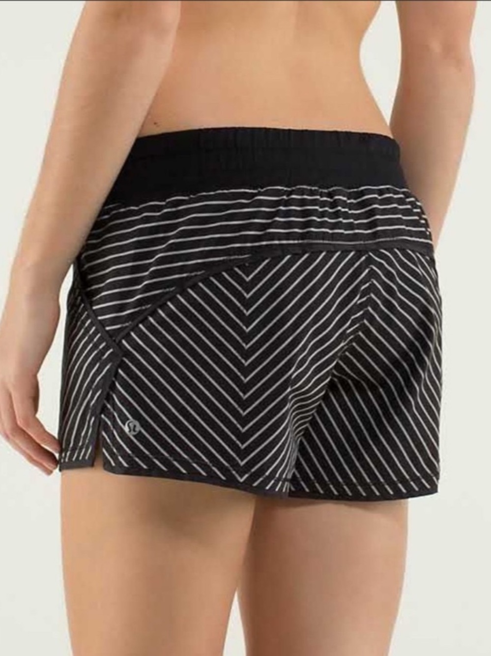 Lululemon Shake & Break Short Parallel Stripe Black Gray Lined Running-4